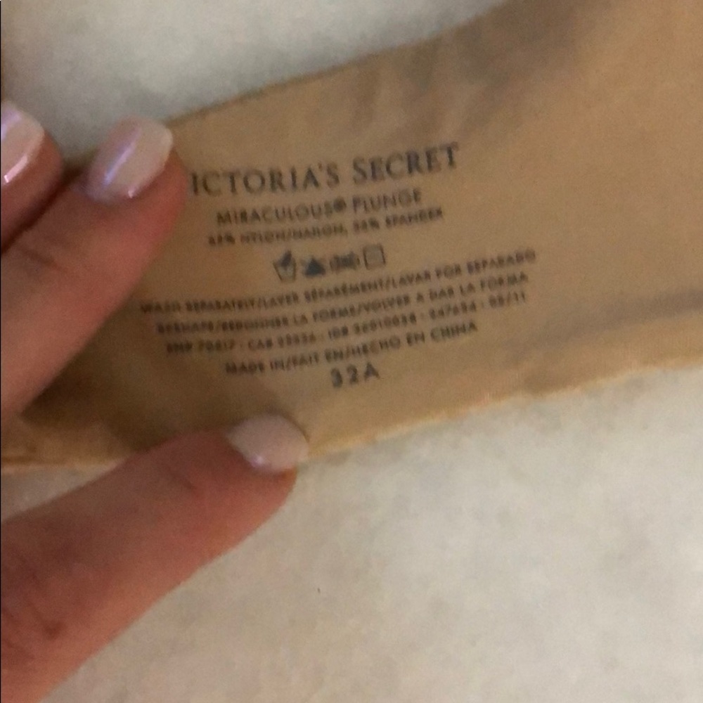 Bombshell Bra - image 5